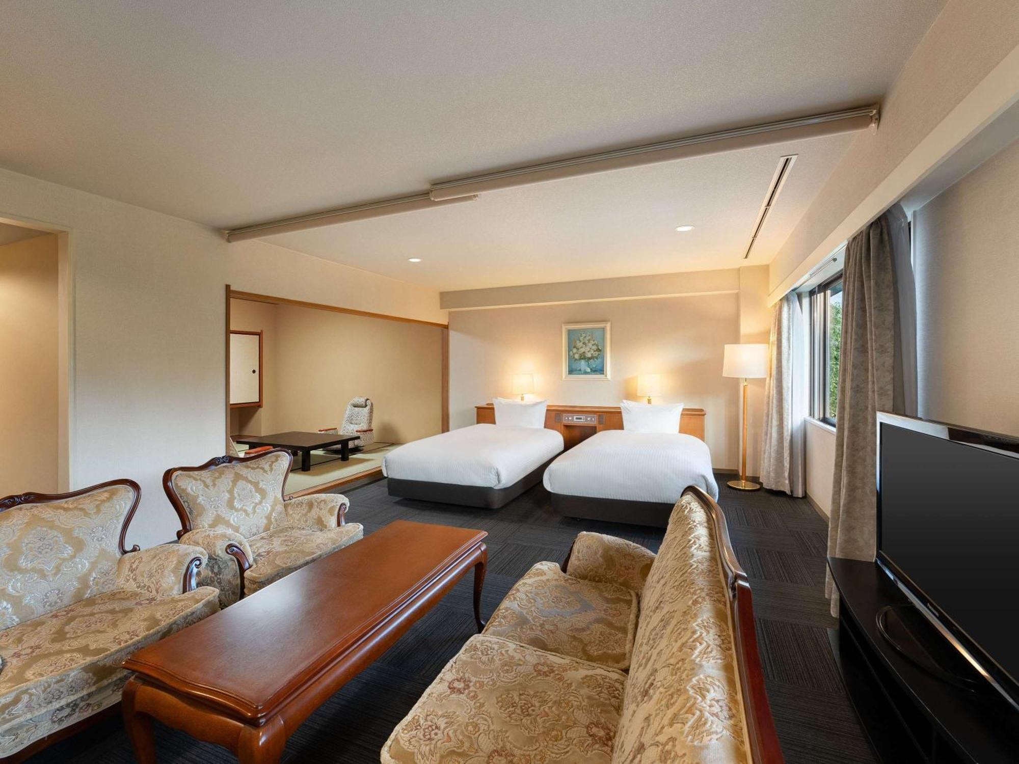 Hotel Mercure Urabandai &